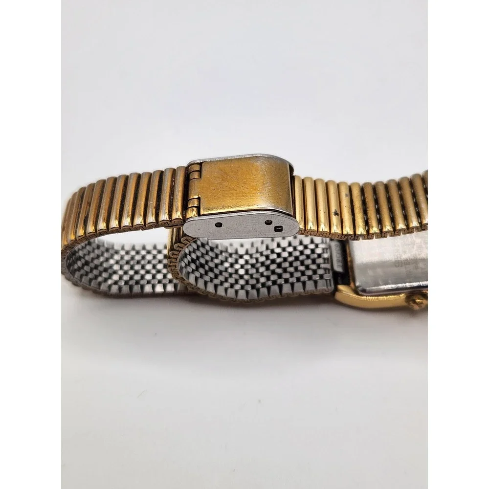 Seiko Quartz Watch Womens 6 Gold Tone Rectangle Dial Vintage 1N01-5A00